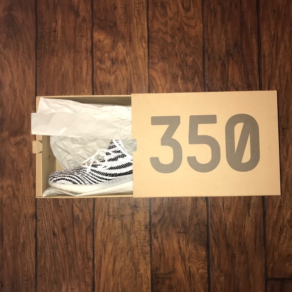 Sold!! Stock X New Yeezy 350 V2 Boost🦓 - Picture 5 of 9